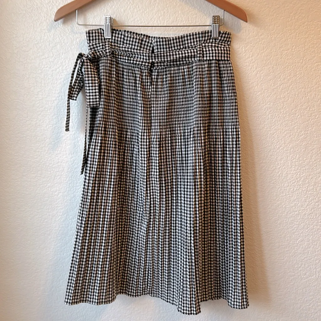 ZARA Basic Black and White Gingham pleated skirt - Image 4