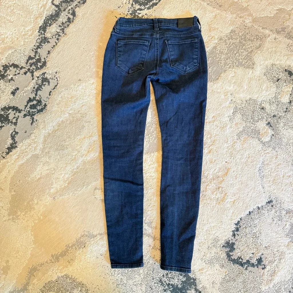 Lucky Brand Blue Denim Zip Pocket Brooke Legging Jean Size 25 - Image 5