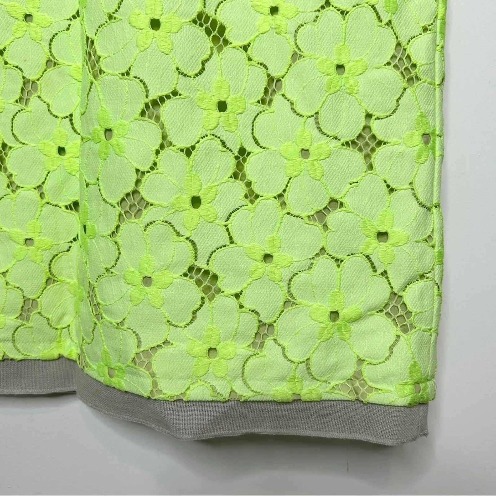 DIANE VON FURSTENBERG Lace Dress Womens Size 8 Feminine Spring Summer Floral - Image 8