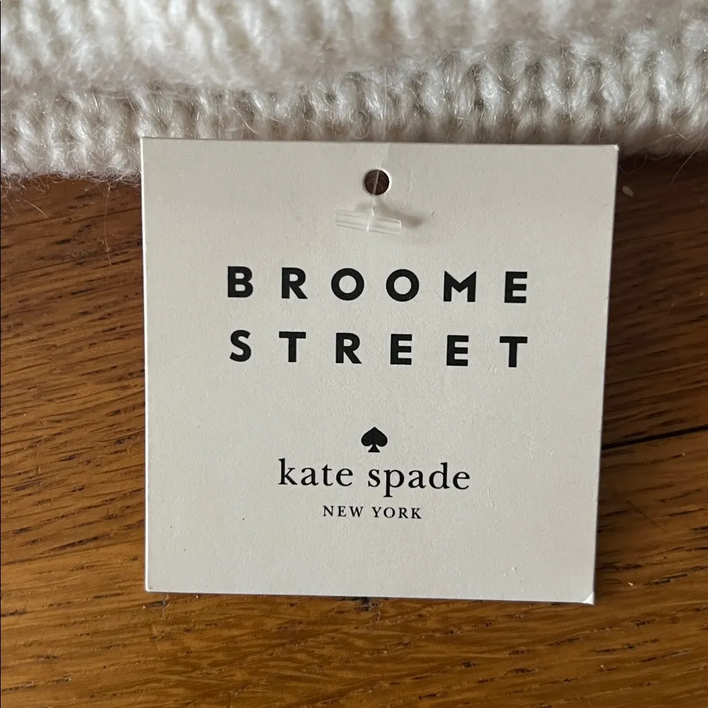 NWT - KATE SPADE / BROOME STREET - Cream Knit Beanie with Pom-Pom - Image 6