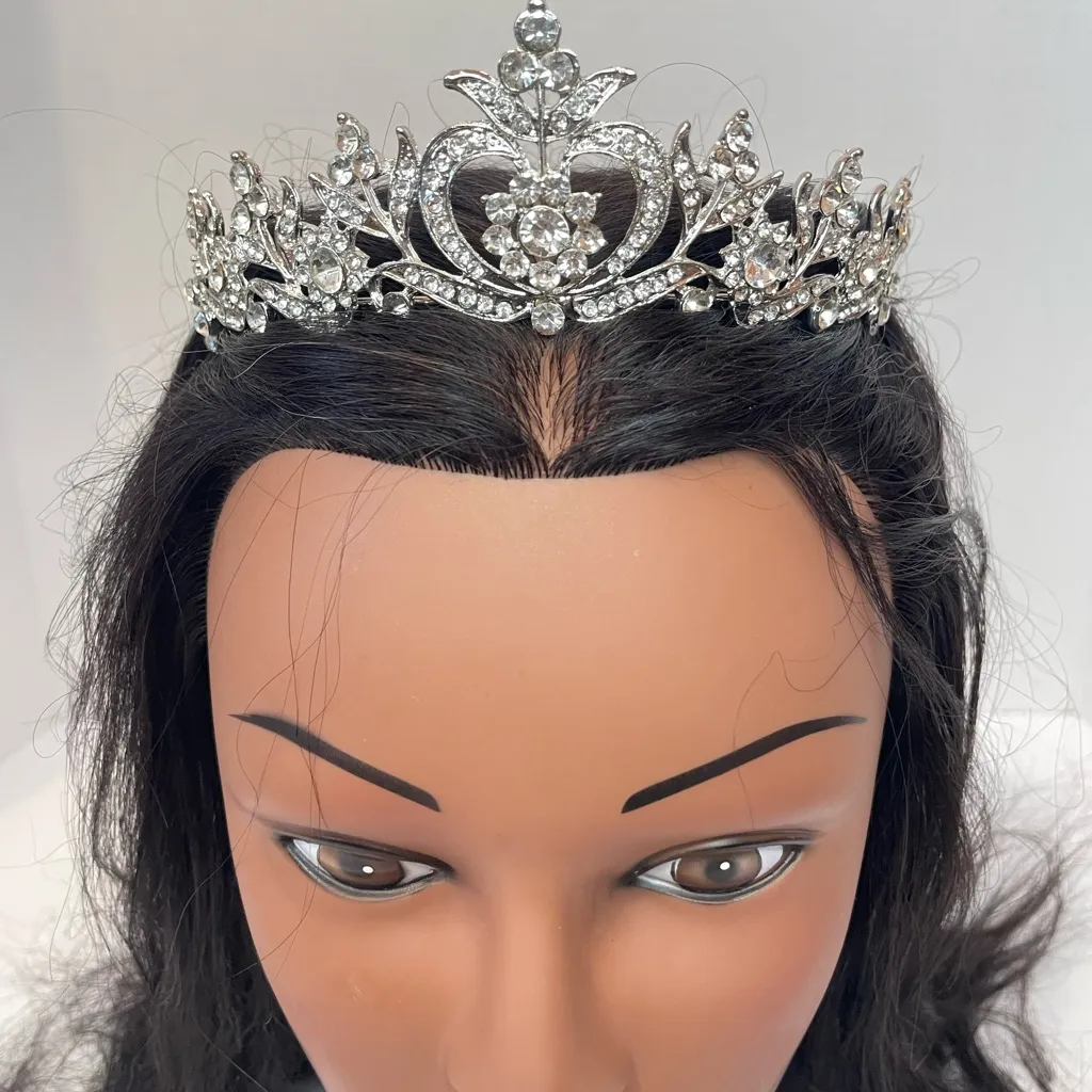 Sparkling Silver Crystal Tiara - Image 5