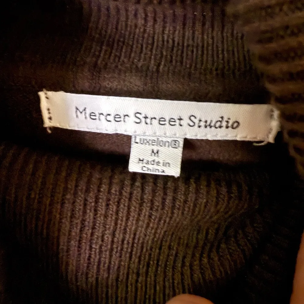 Mercer Street Studios Chocolate Turtle Neck Tank Brown Size M - Image 3