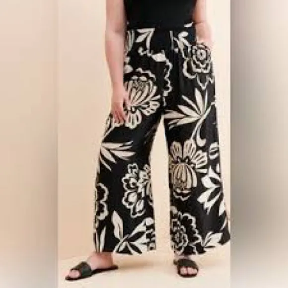 Maeve Black and White Patterned Viscose Pants Size‎ Small Petite EUC Like New - Image 2