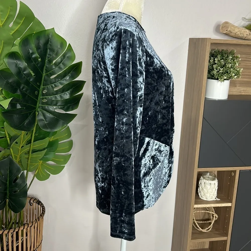 Pleione • crushed velvet tie front blouse - Image 3