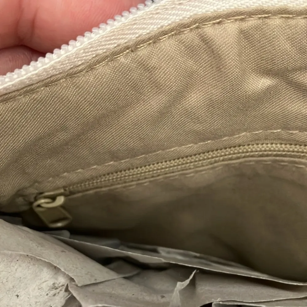 Rossetti: Bodhi Mini Crossbody-White~Embroidered flowers on front~ Spring/Summer - Image 9