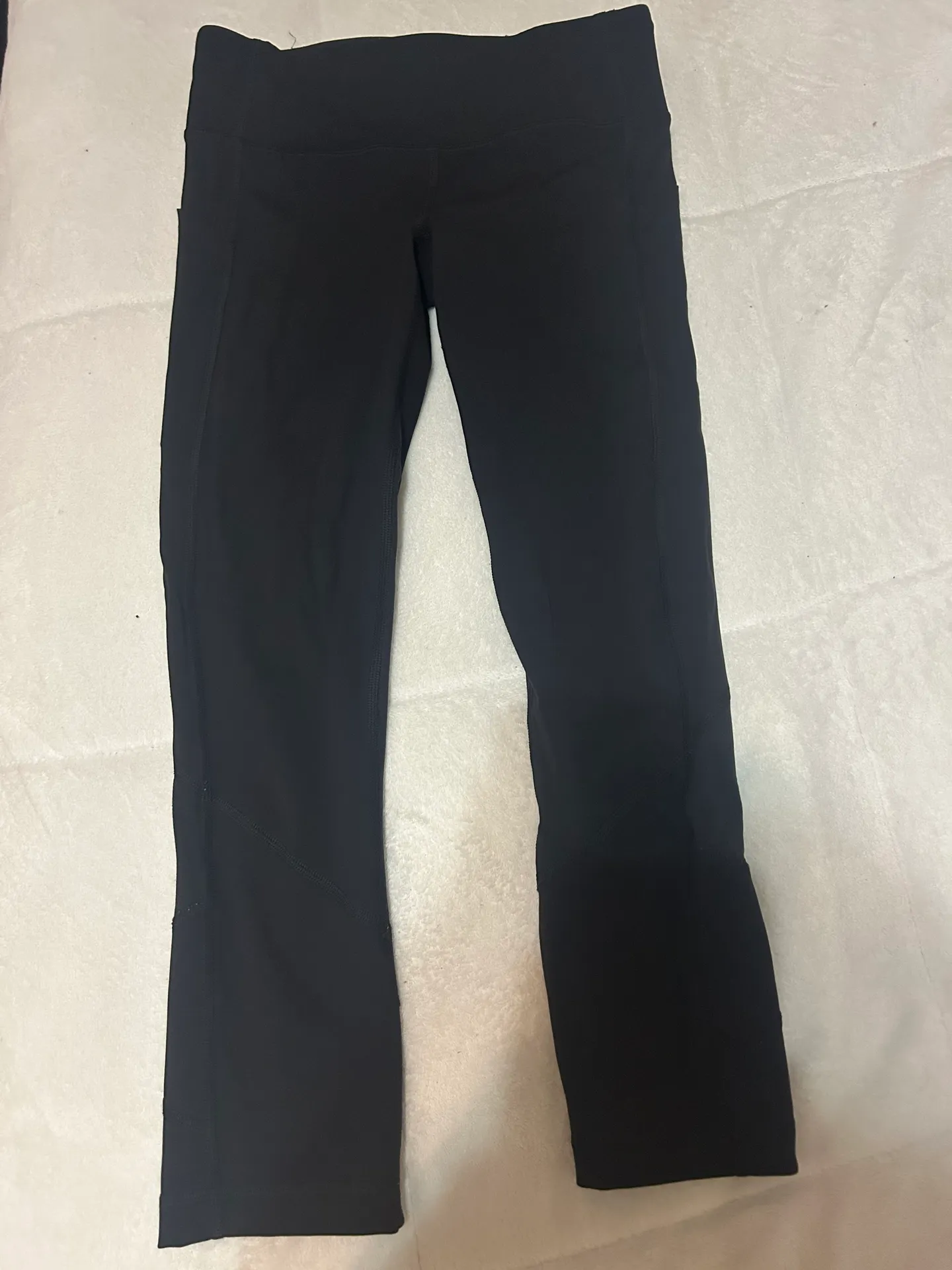 Black Cropped Leggings - Image 3