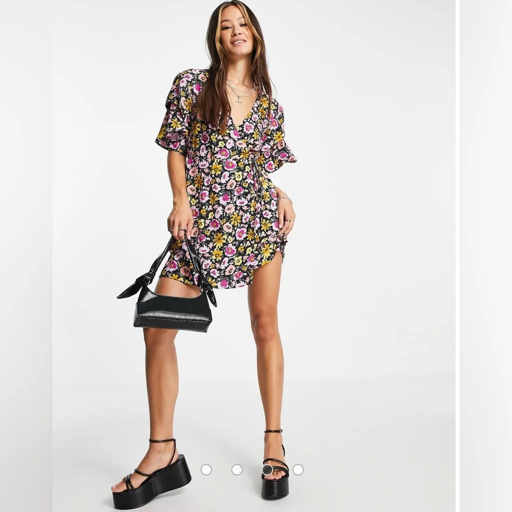 Topshop Floral‎ Print Wrap Front Tie Waist Bell Sleeve Angel Mini Dress Size 6 - Image 4