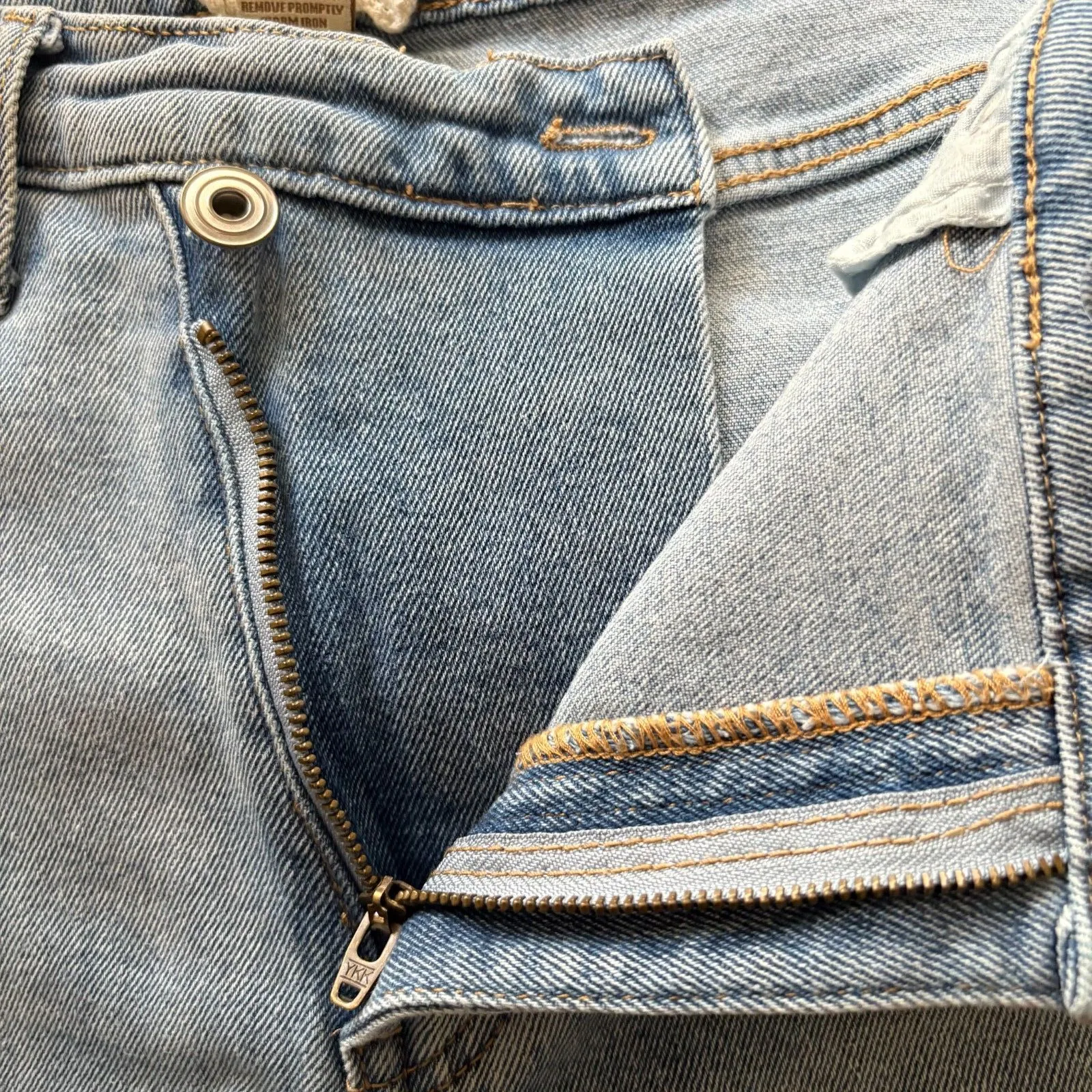 Altar'd‎ State Straight Leg Jeans Light Wash Asymmetric Crossover Waist Size 30 - Image 6