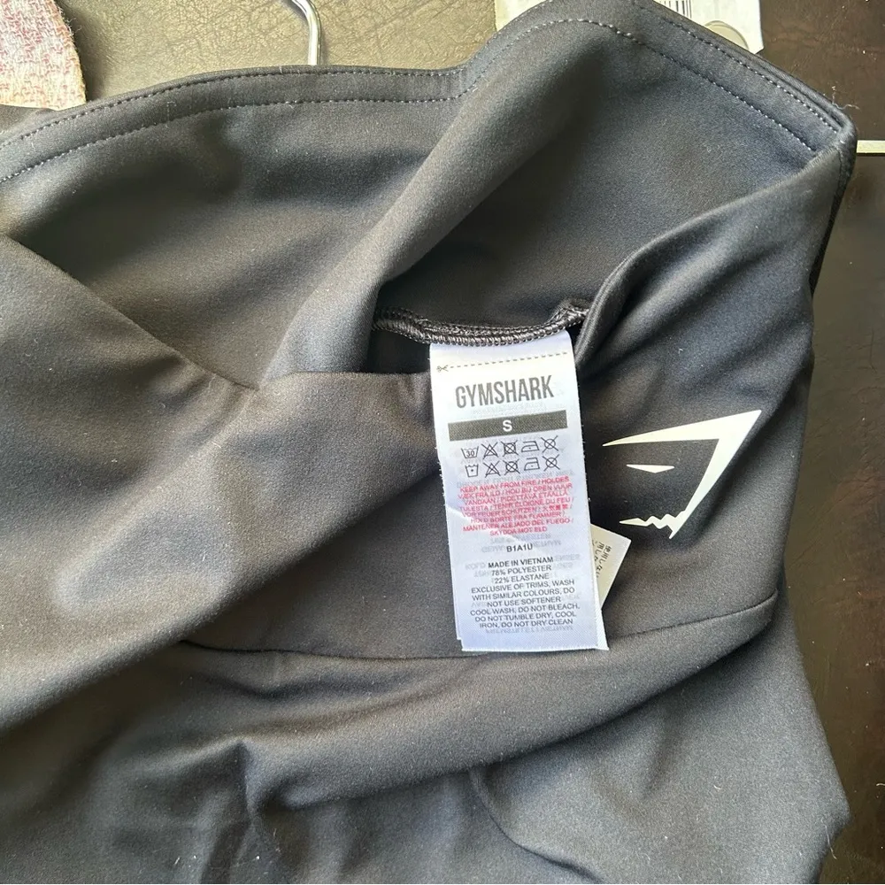 Gymshark Black High-rise Training Crop - Image 5