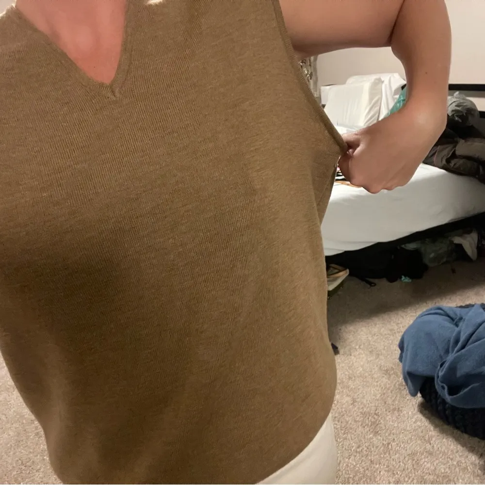 Gorgeous Italian wool 100% best Tan Size M - Image 3