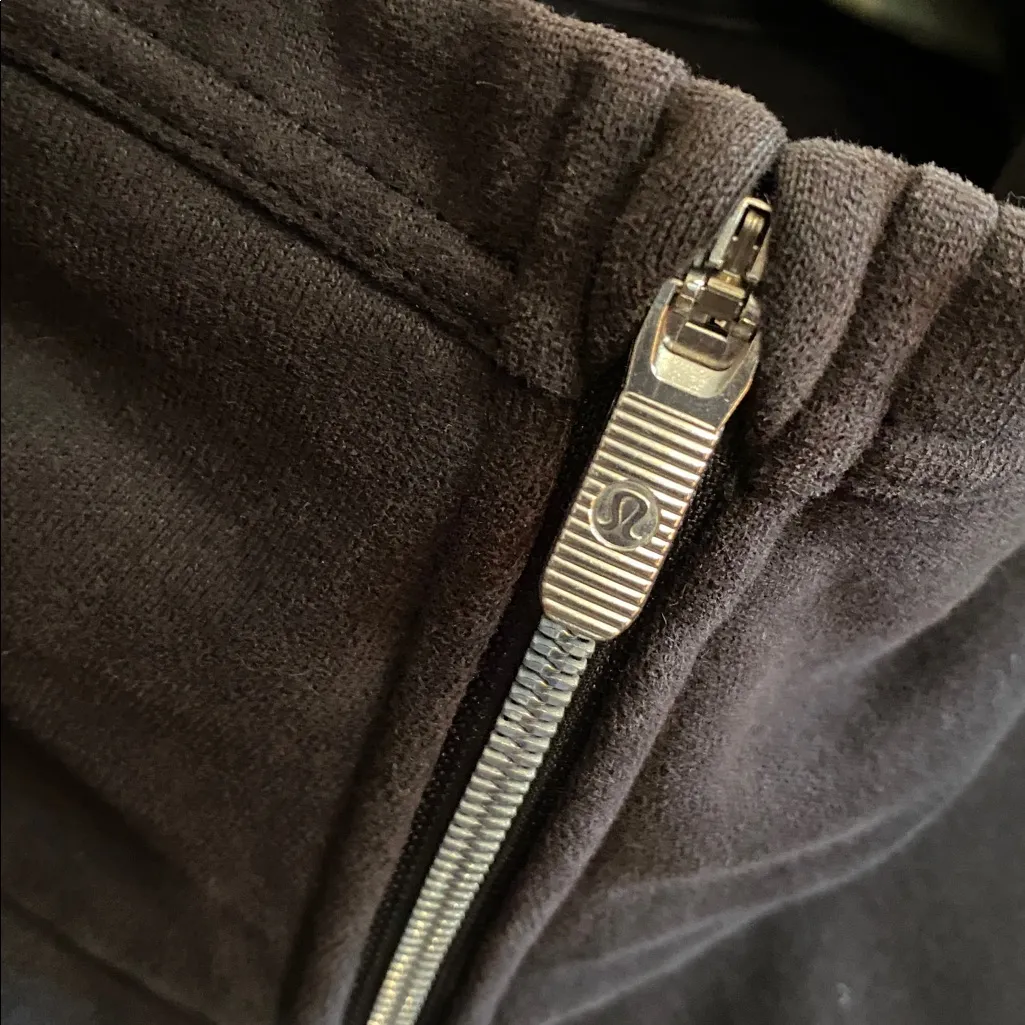 Lululemon  Radiant II Full-Zip Jacket, size 10 - Image 3
