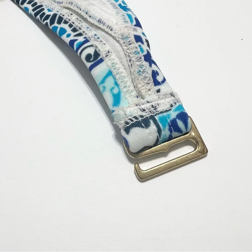 Kona Sol White Blue Patterned Bikini Top Adjustable Halter NWOT S - Image 5