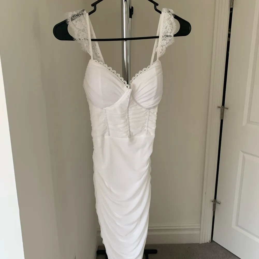 White Lace Detail Formal Dress - Image 2