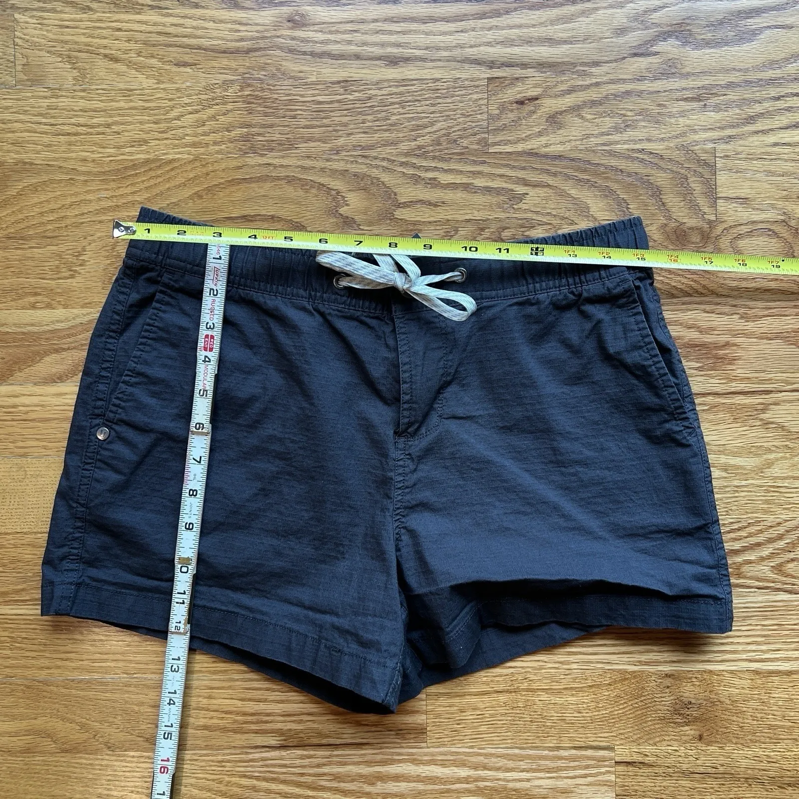 Vuori The Rise The Shine Organic Cotton Drawstring Shorts Black Women's Medium - Image 13