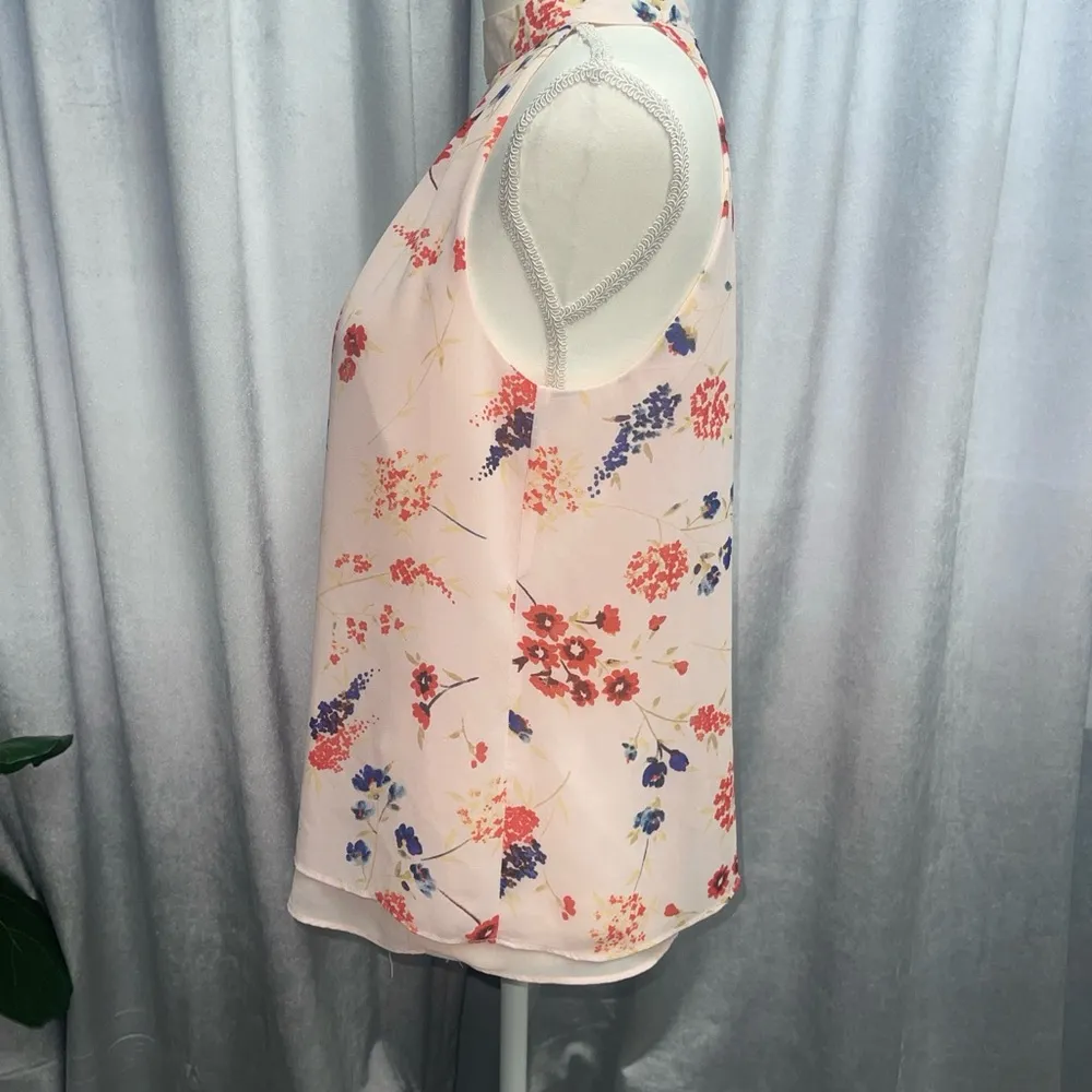 Rose + Olive High Neck Sleeveless Blouse Sz Small-Peach Floral Dainty Top - Image 3