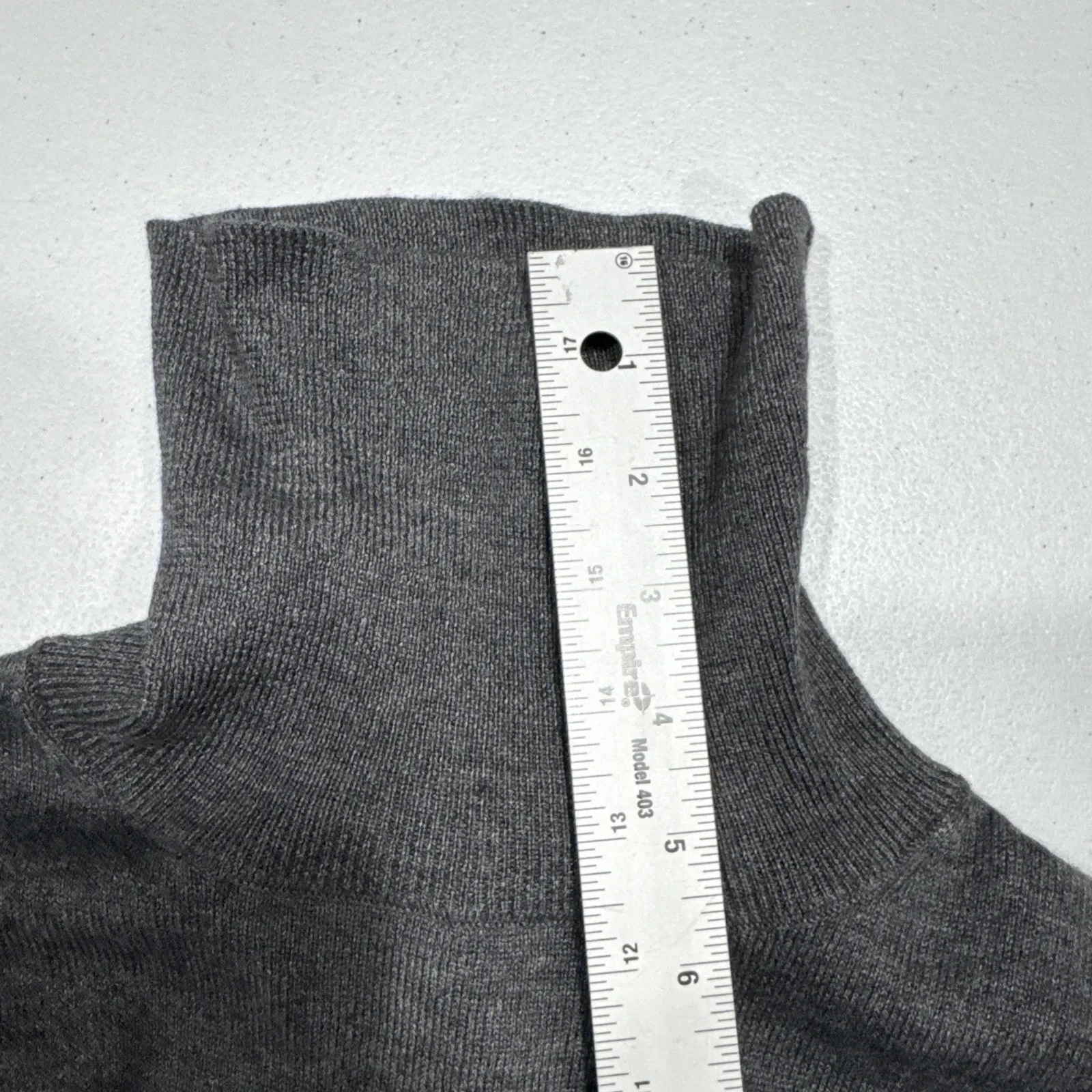 Amazon Essentials Women's Turtleneck Sweater Slim Fit Long Sleeve Small Charcoal - Image 11