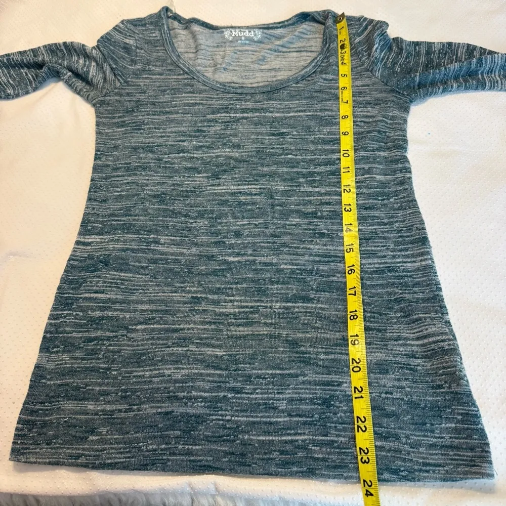 Mudd Long Sleeve Shirt Top Size Medium Juniors Thin Material Textured - Image 7