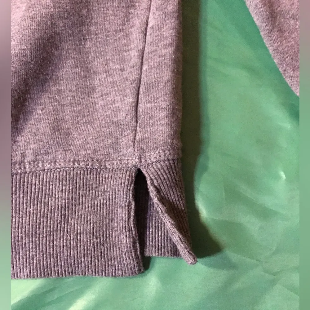 Tommy Hilfiger  Women’s Sport Pullover Sweater Size M - Image 5