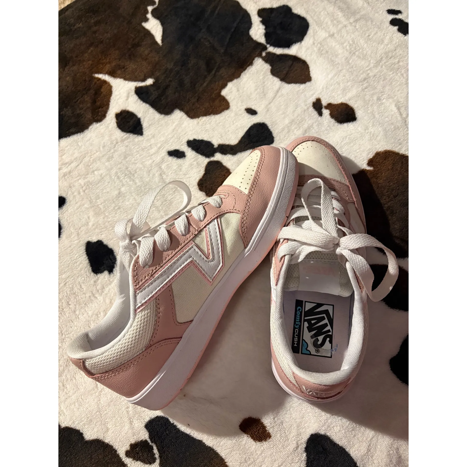 Vans Lowland ComfyCush Shoes - Image 2