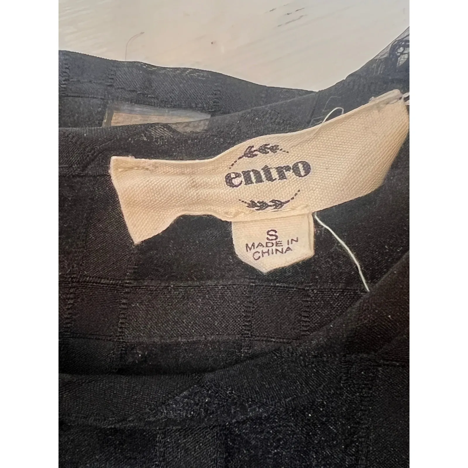 Entro Women's Small Black Sheer Lattice Puff Sleeve Top Minimal Chic, Date Night - Image 5