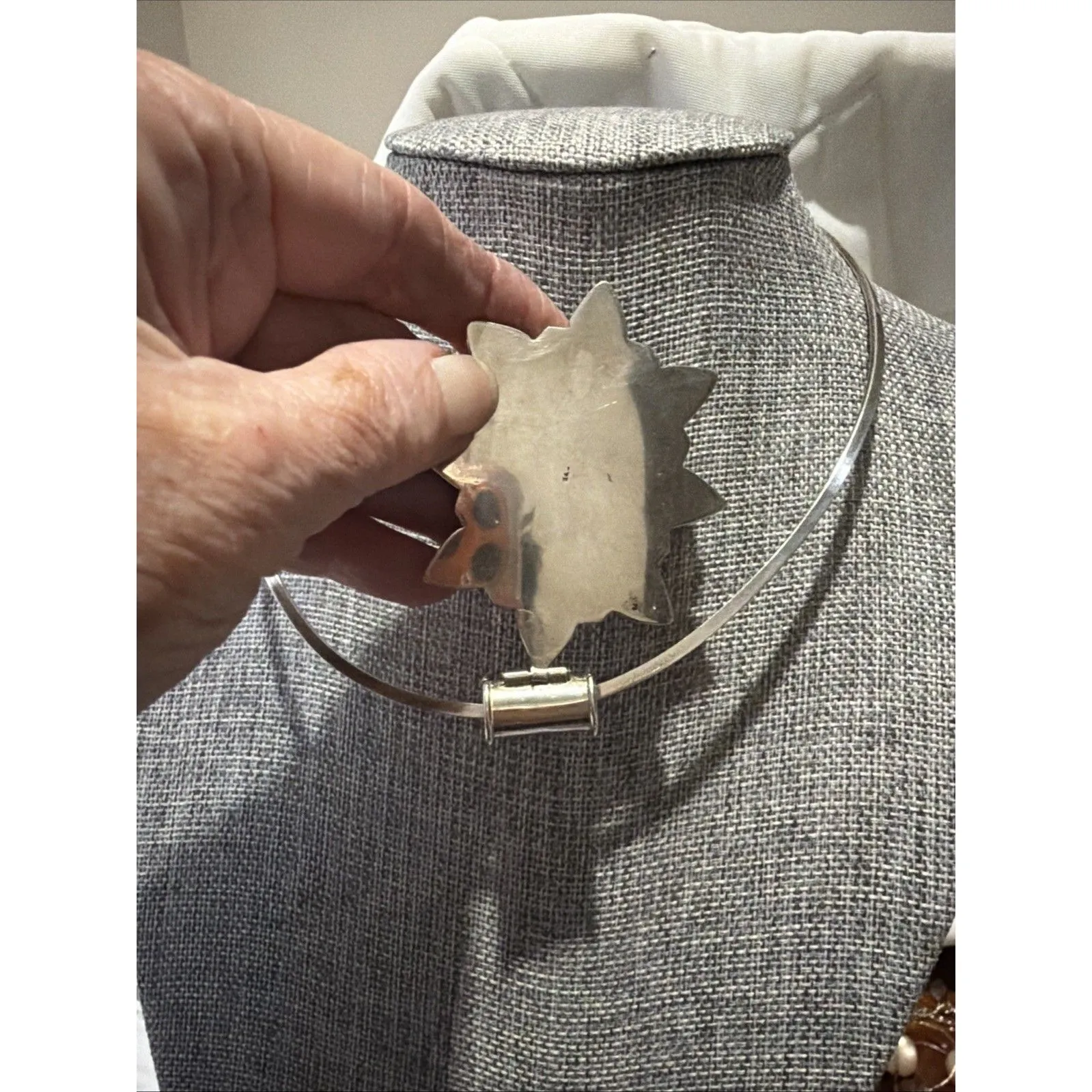 Silver Necklace With Pendant Nepalese - Image 3