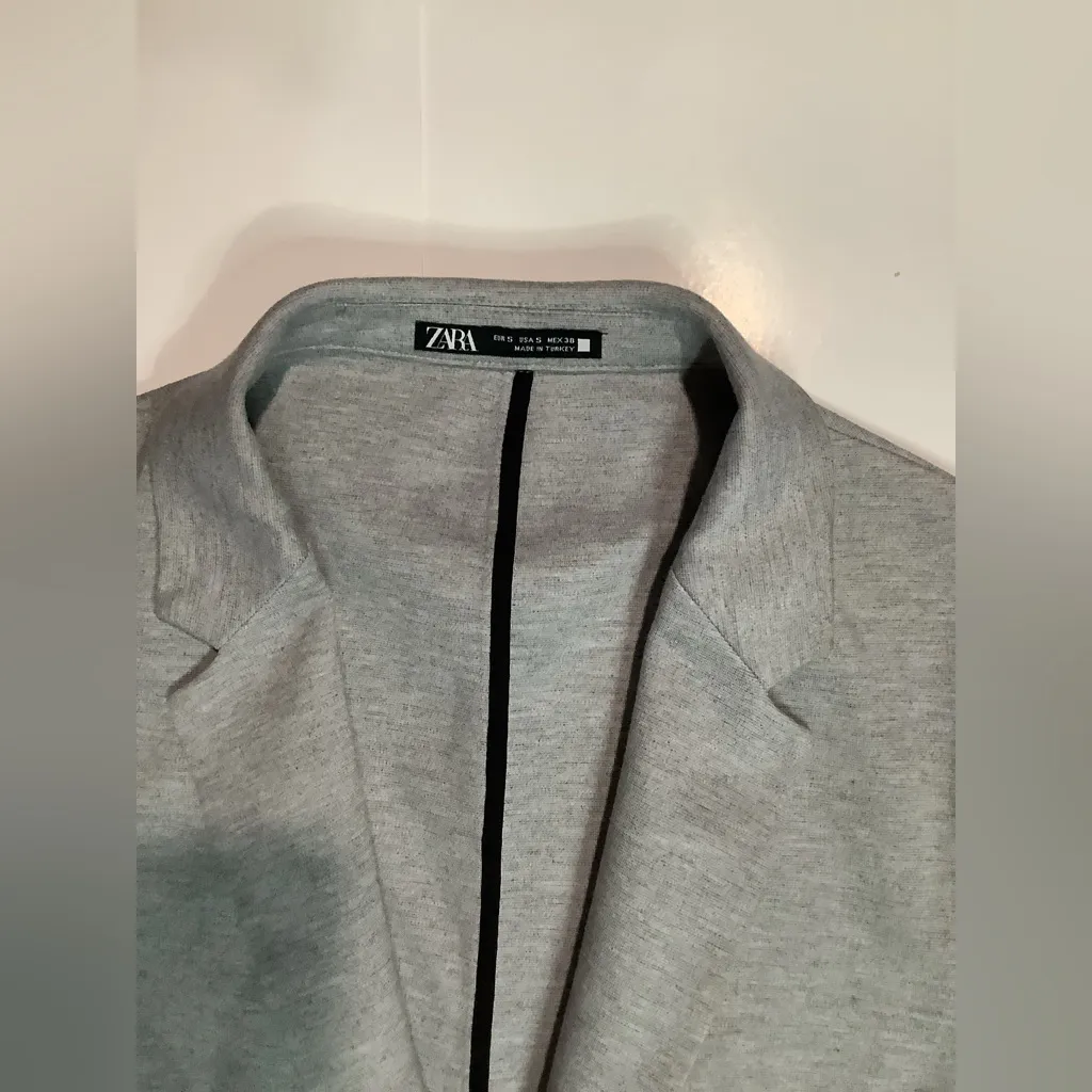 Zara Grey Blazer with Button Detail - Image 5