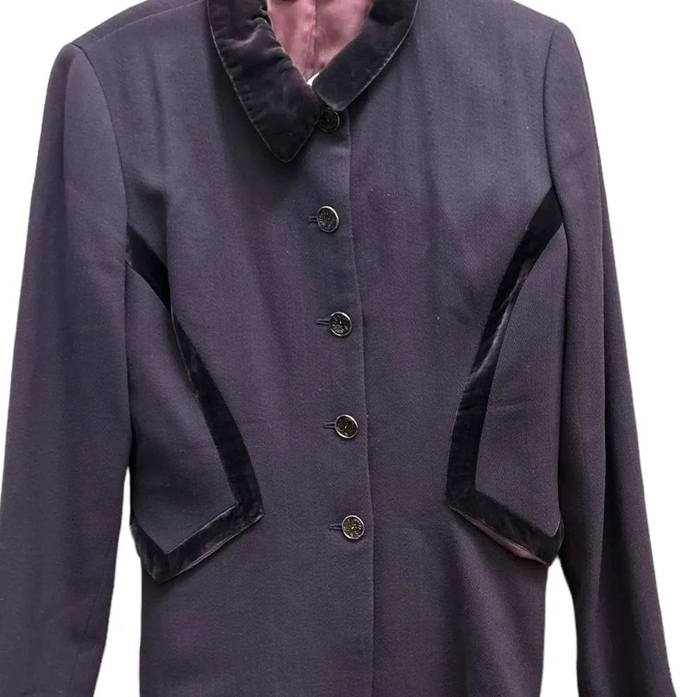 Tahari ‎ Ladies two pcs suit size 10 - Image 2