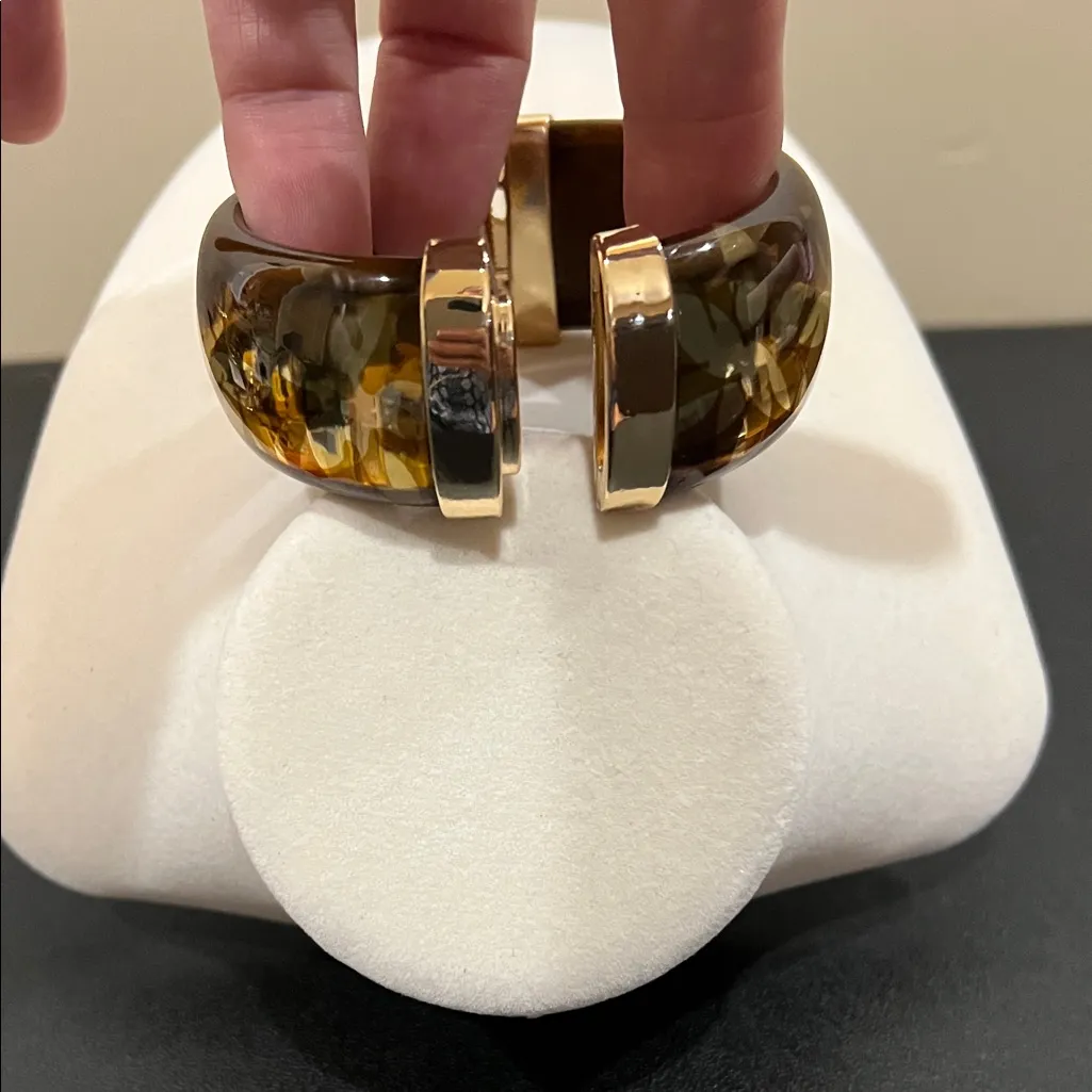 Haute Hippie | Brown & Gold w/ Subtle Floral Accents Bangle Bracelet - Image 9