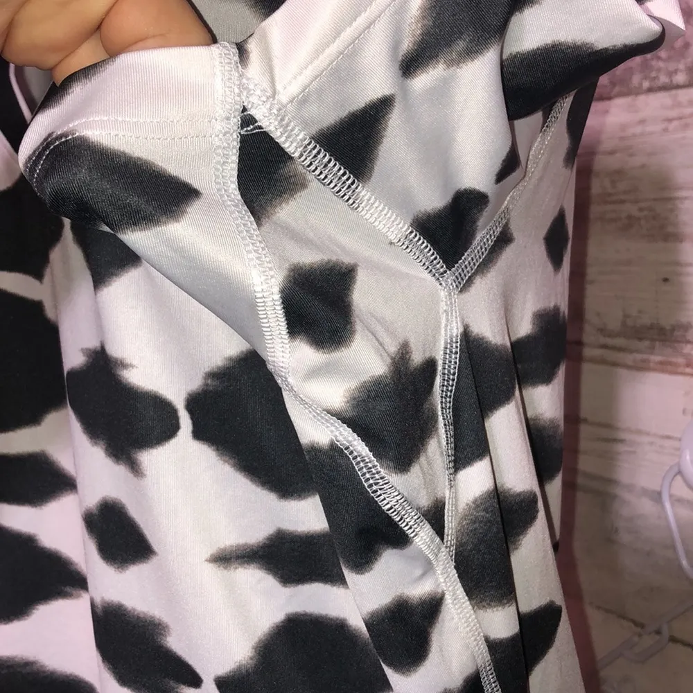 Nike pro black and white shirt size large Nike active wear gym wear Nike pro top - Image 6