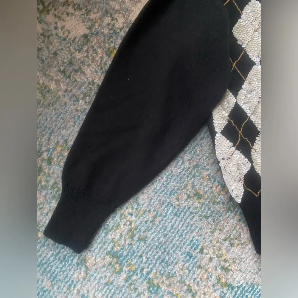 Vintage 90s Liz Claiborne sequin diamond print lambs wool sweater, size medium - Image 5