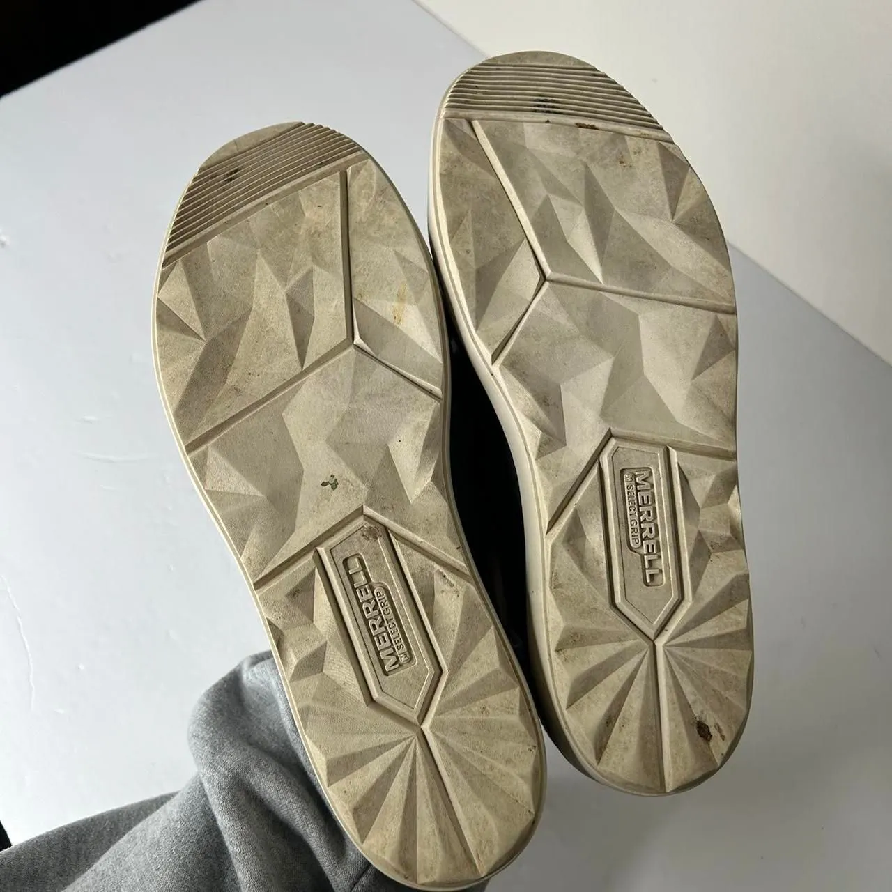 Merrell grey leather slip on shoes 7.5 - Image 7