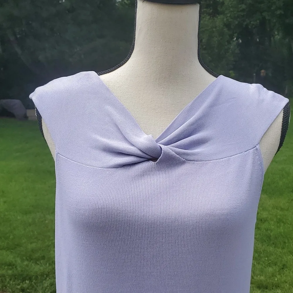 Larry Levine Knotted Neck Sleeveless Ribbed Top - Image 3