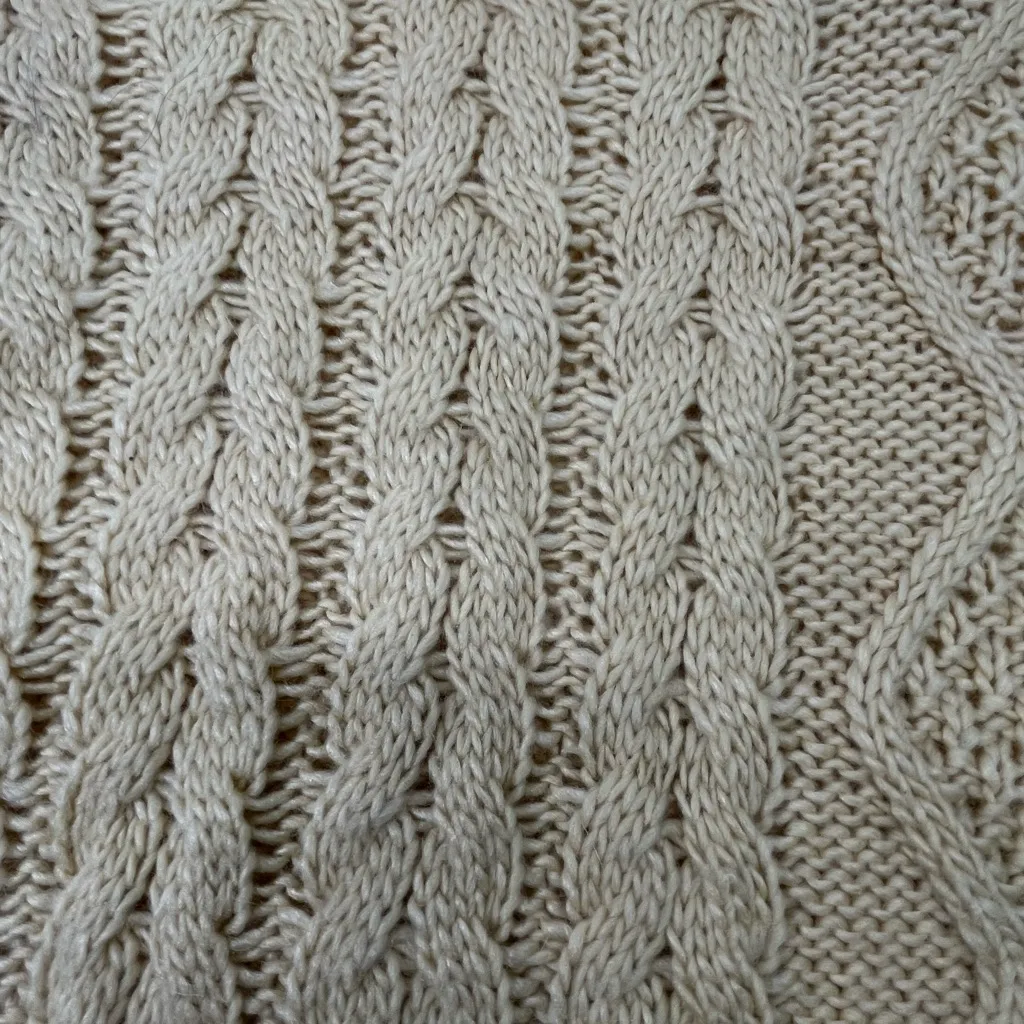 Lush Crop Cable Knit‎ Chunky wool Blend Sweater M Cream Pale Yellow Color PREOWN - Image 9