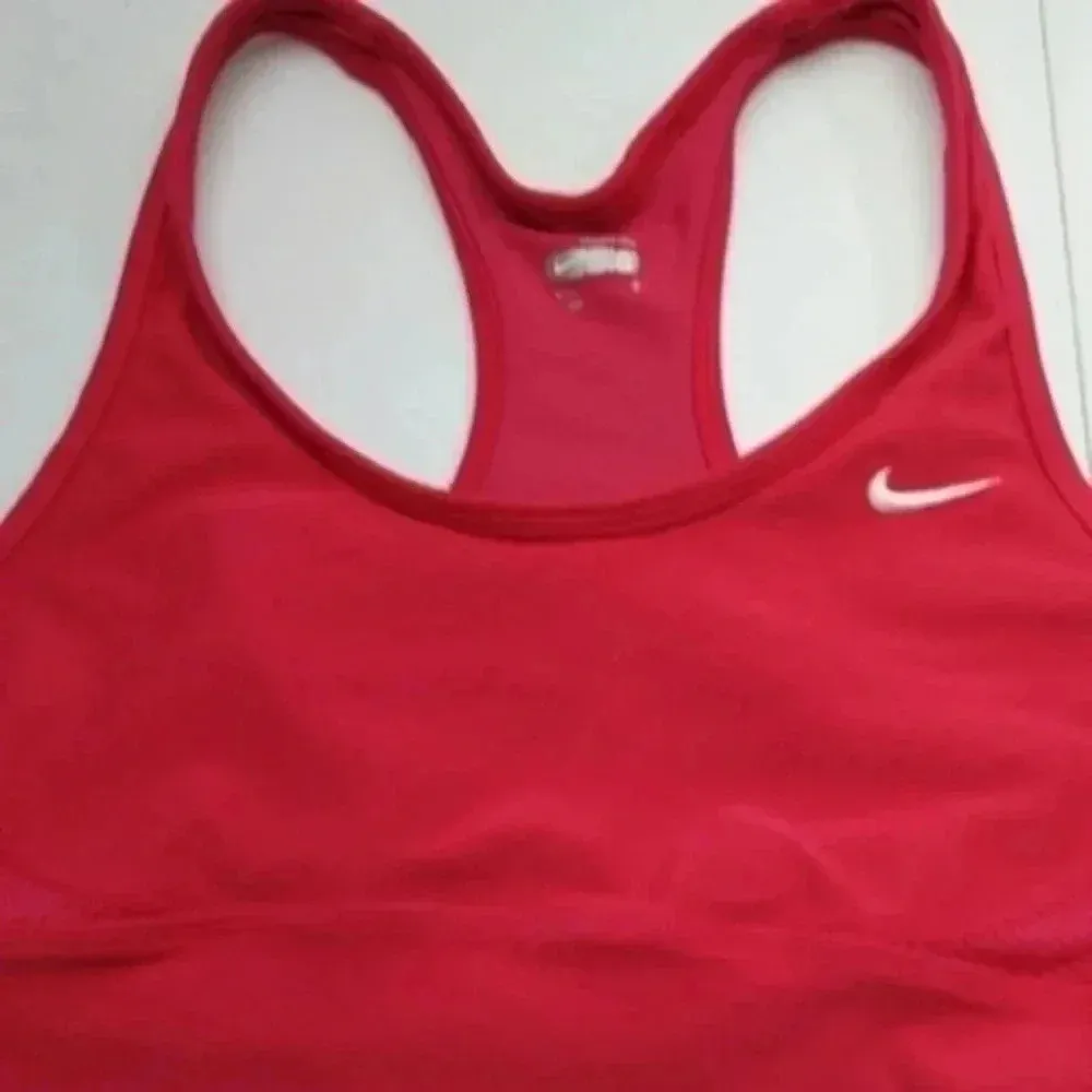 Nike sports top S - Image 8