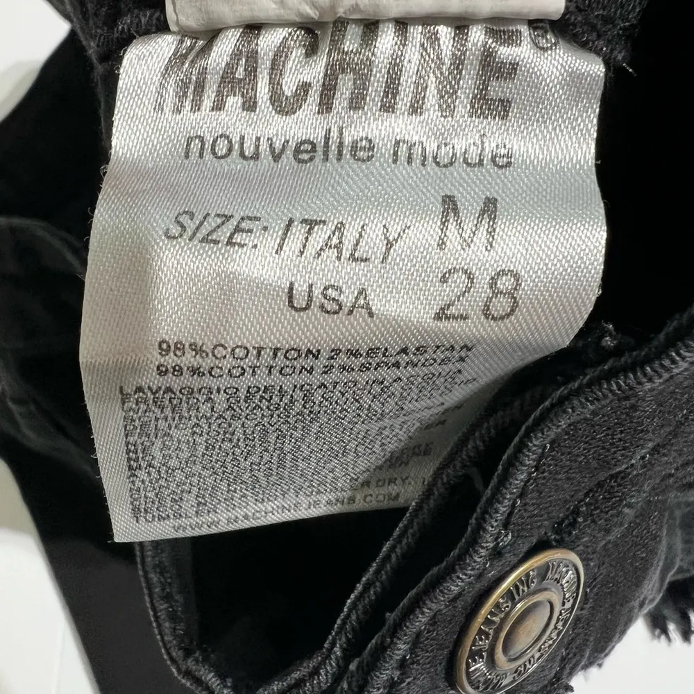 Machine Nouvelle Mode Black Denim Shorts Frayed Hems Size 28 USA Medium - Image 6