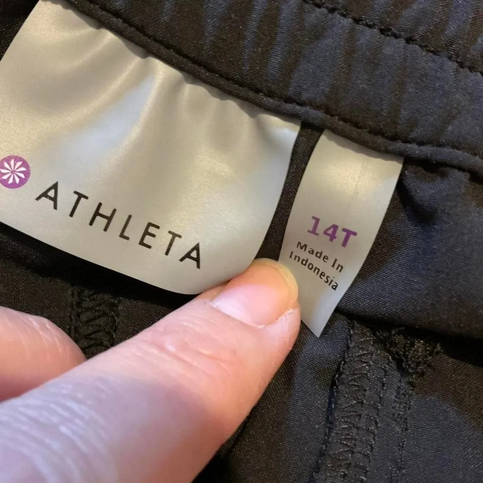 Athleta Chelsea cargo pant‎ - Image 3