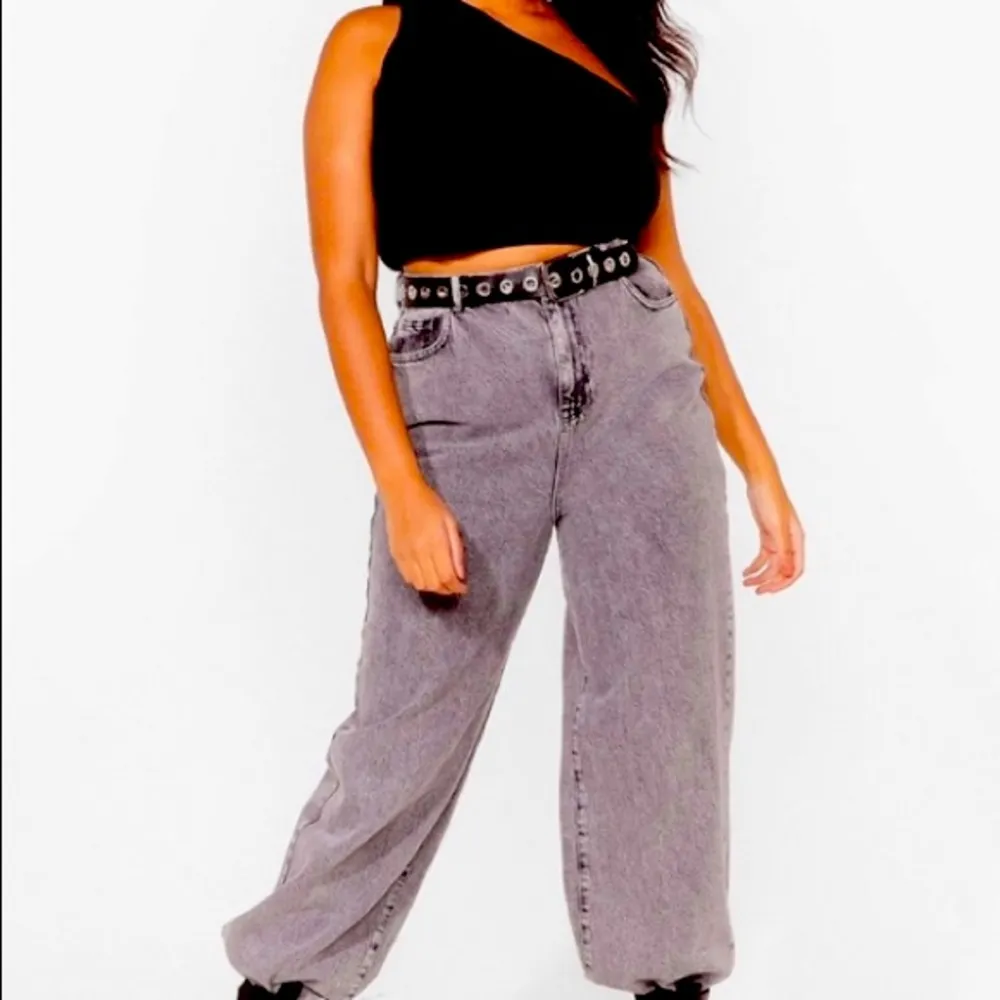 Asymmetrical one sleeve crop top - Image 4