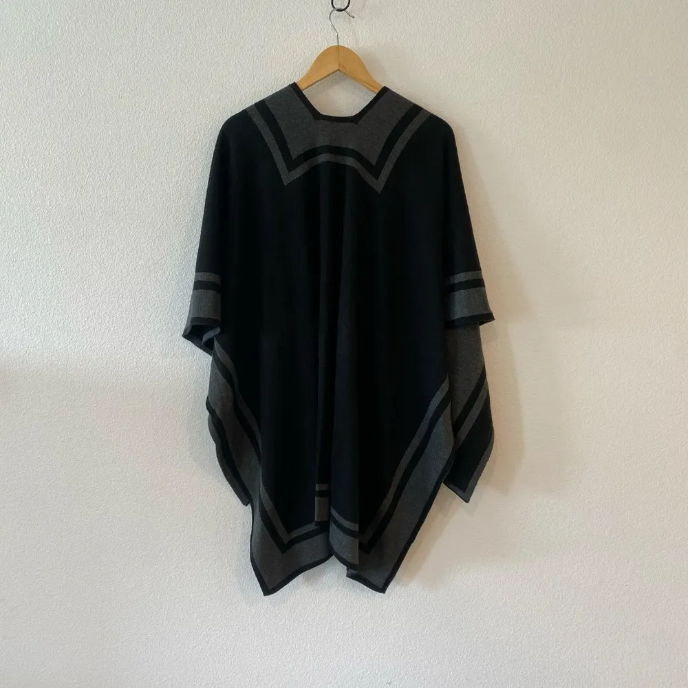 Ralph Lauren Women's Reversible Knit Ruana Poncho Black Size undefined - Image 5