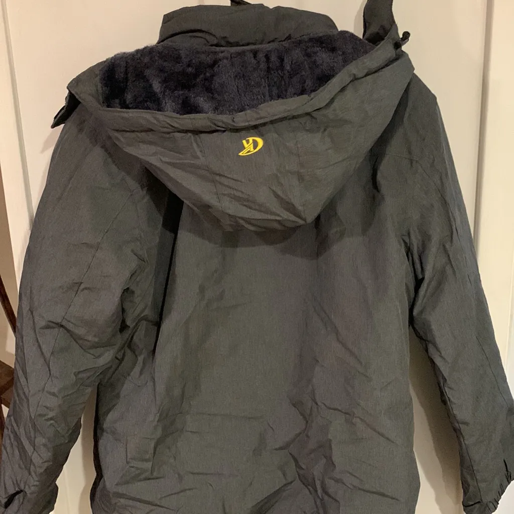 EUC Womens large winter jacket Gray - Image 4