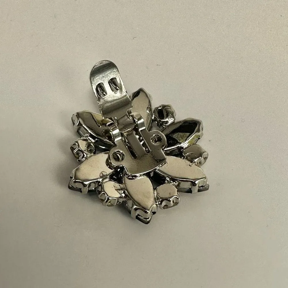 Blue and clear rhinestone flower scarf clip - Image 4