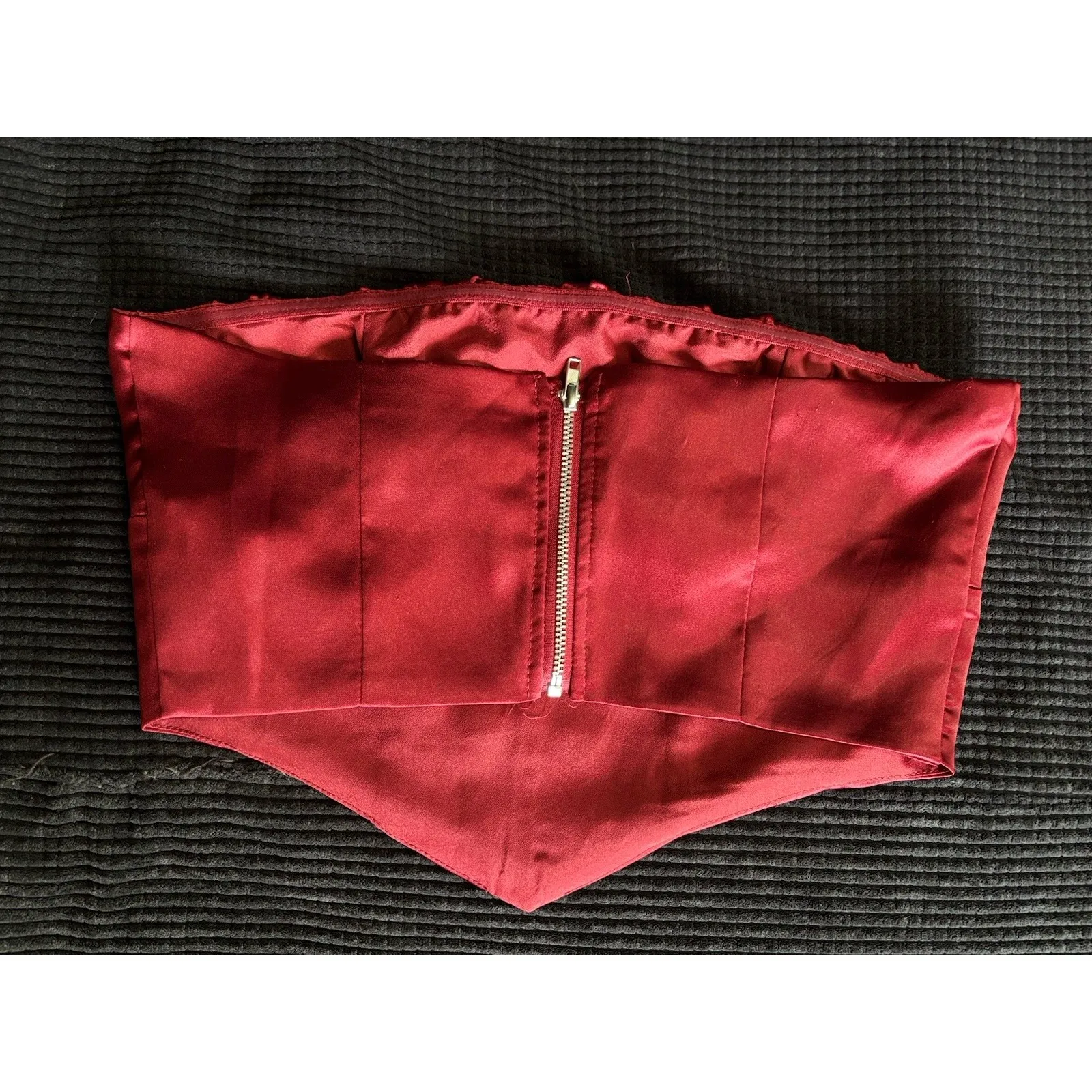 Forever 21 Burgundy Satin Corset‎ Top Strapless Zipper Back Gathered Size Small - Image 3