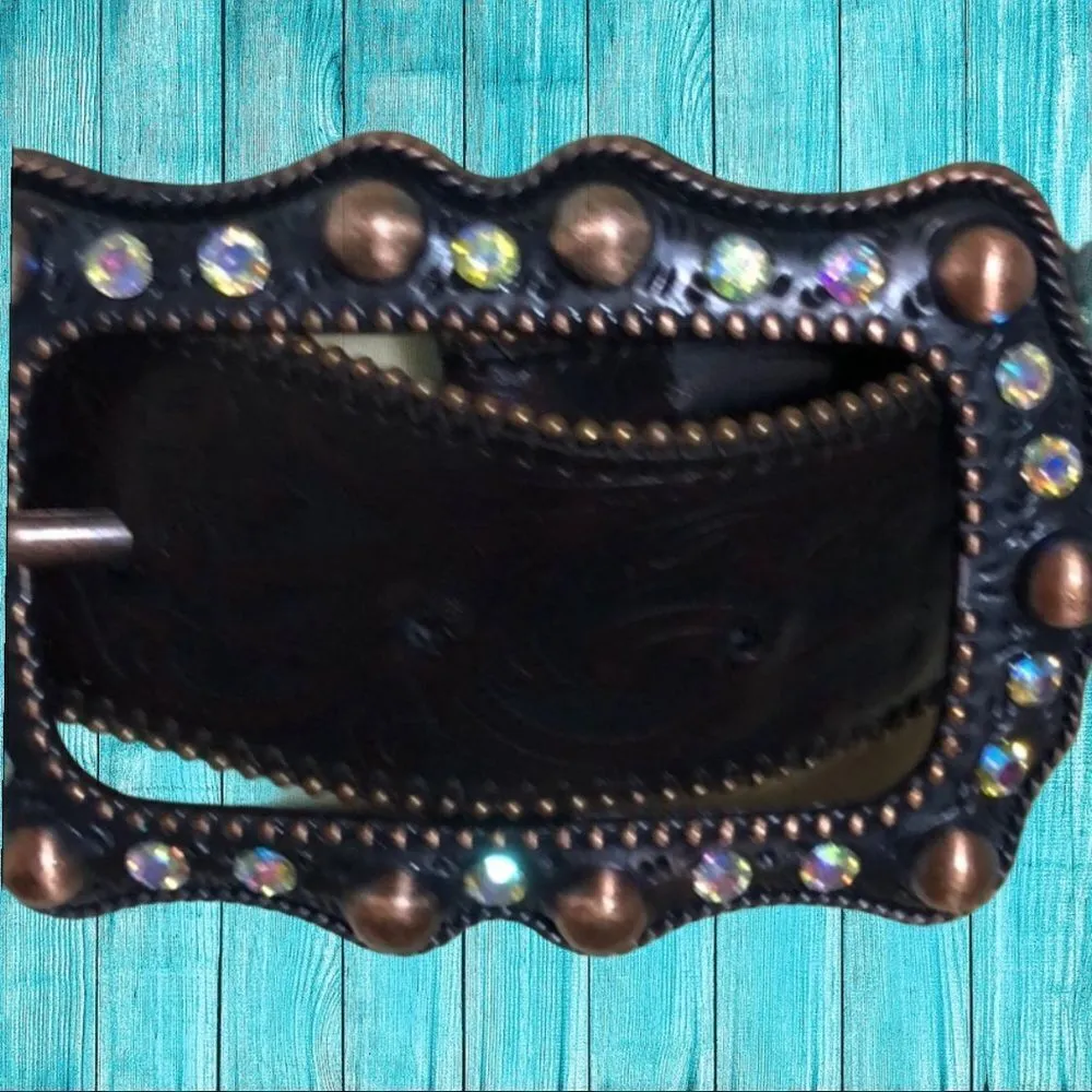 🦋Cowgirl belt with bling! Faux leather!! Br… Brown Size 16P - Image 2