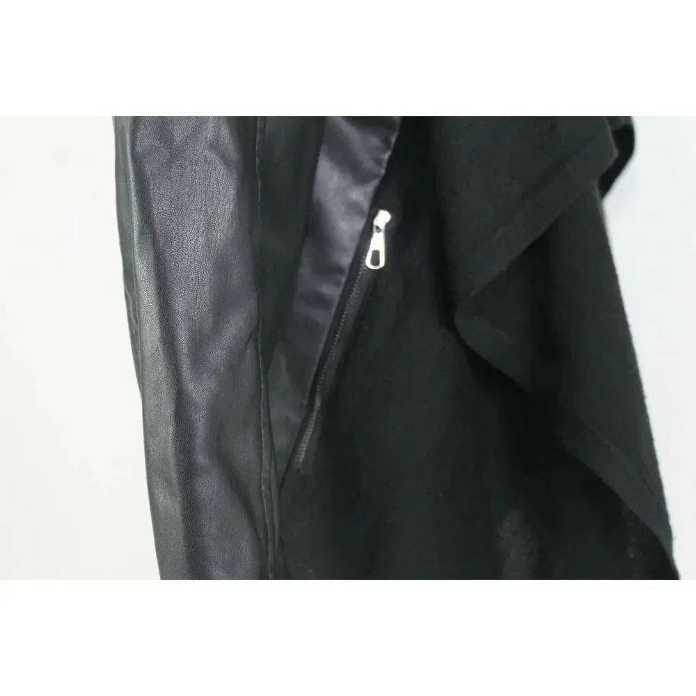 ladies GUESS Leather  jacket size M - Image 4