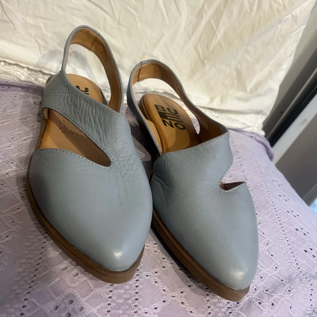 Bueno Women's Light Blue Slingback Flats - Image 2