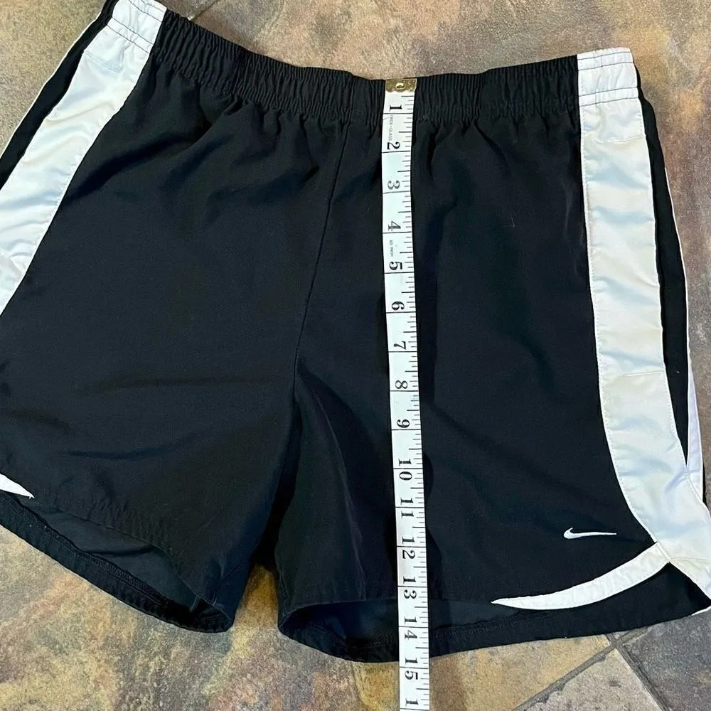 Nike Black White Athletic Pull-on Elastic Shorts Small - Image 3