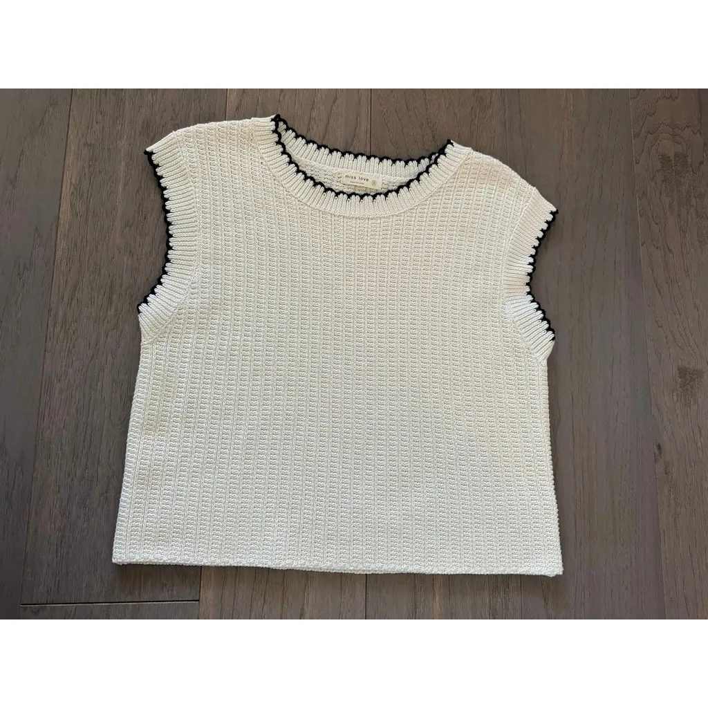 Women's miss love Cream & Navy Crocheted Short Sleeve Sweater Tank Top S - Image 2