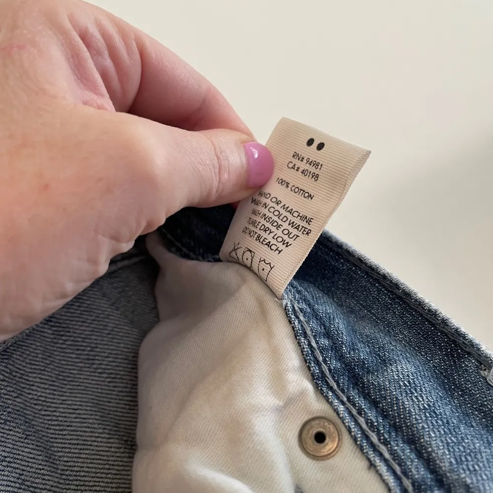 Life In Progress Distressed crop jeans size 26 - Image 7