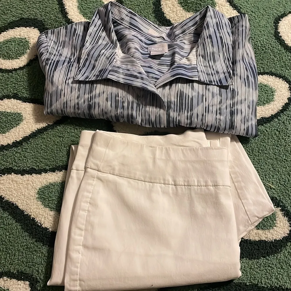 Chicos Set Blue White 1/4 Sleeve Tunic Top and White Crop Pants Size 2 (12/14) - Image 15