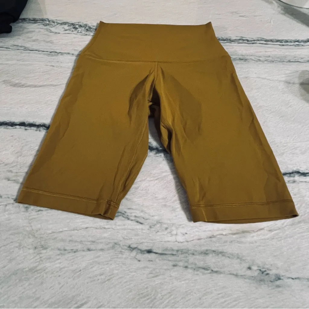 Lululemon Align Super High Rise Short *10" - Image 3