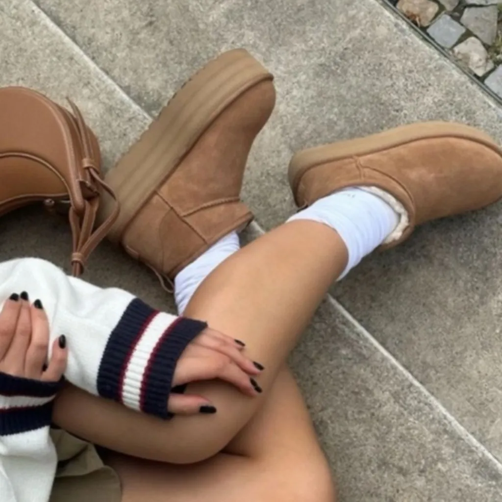 UGG Ultra Mini Platform Boots Chestnut - Image 2